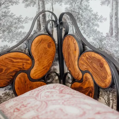 Strieborny Dvor Daire