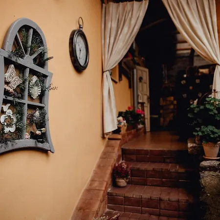 Strieborny Dvor Daire *